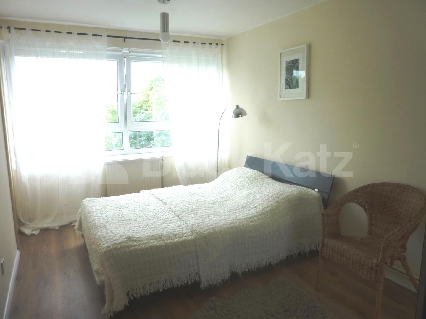 			NEAR HAMPSTEAD HEATH!, 1 Bedroom, 1 bath, 1 reception Flat			 Mansfield Road, HAMPSTEAD